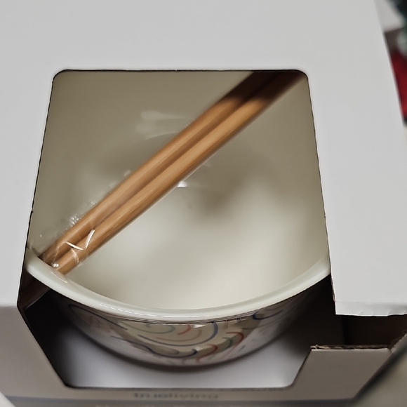 Nwt Noodle Bowl Set with Chopsticks - Picture 2 of 3